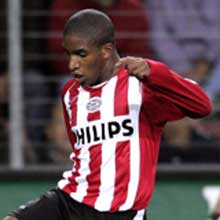 Le Barça se serait intéressé à Jefferson Farfan